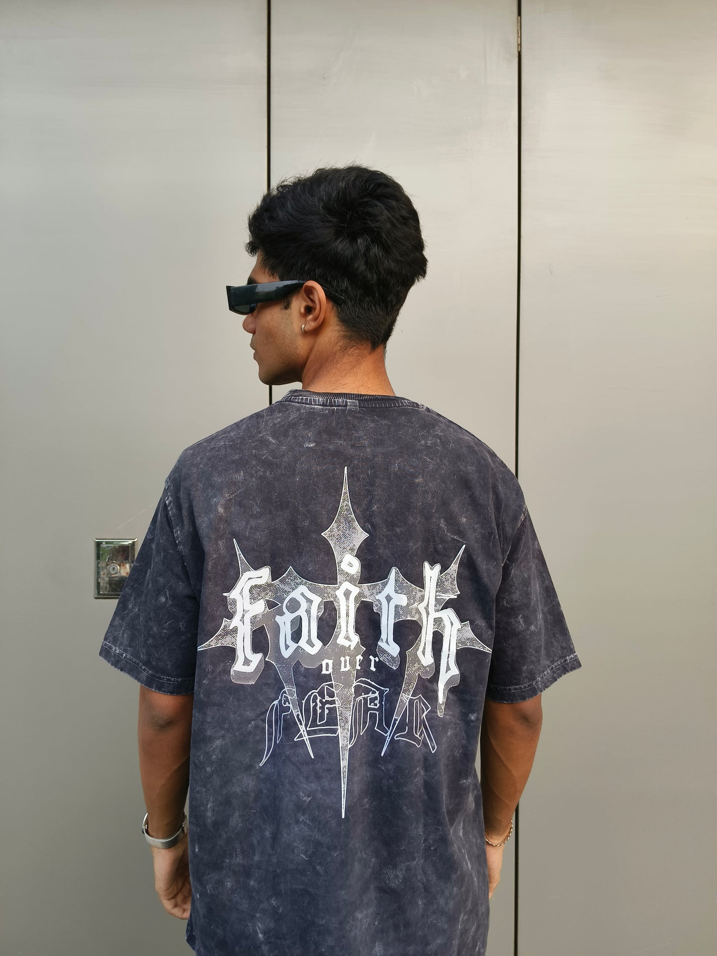 FAITH Oversized Acid wash