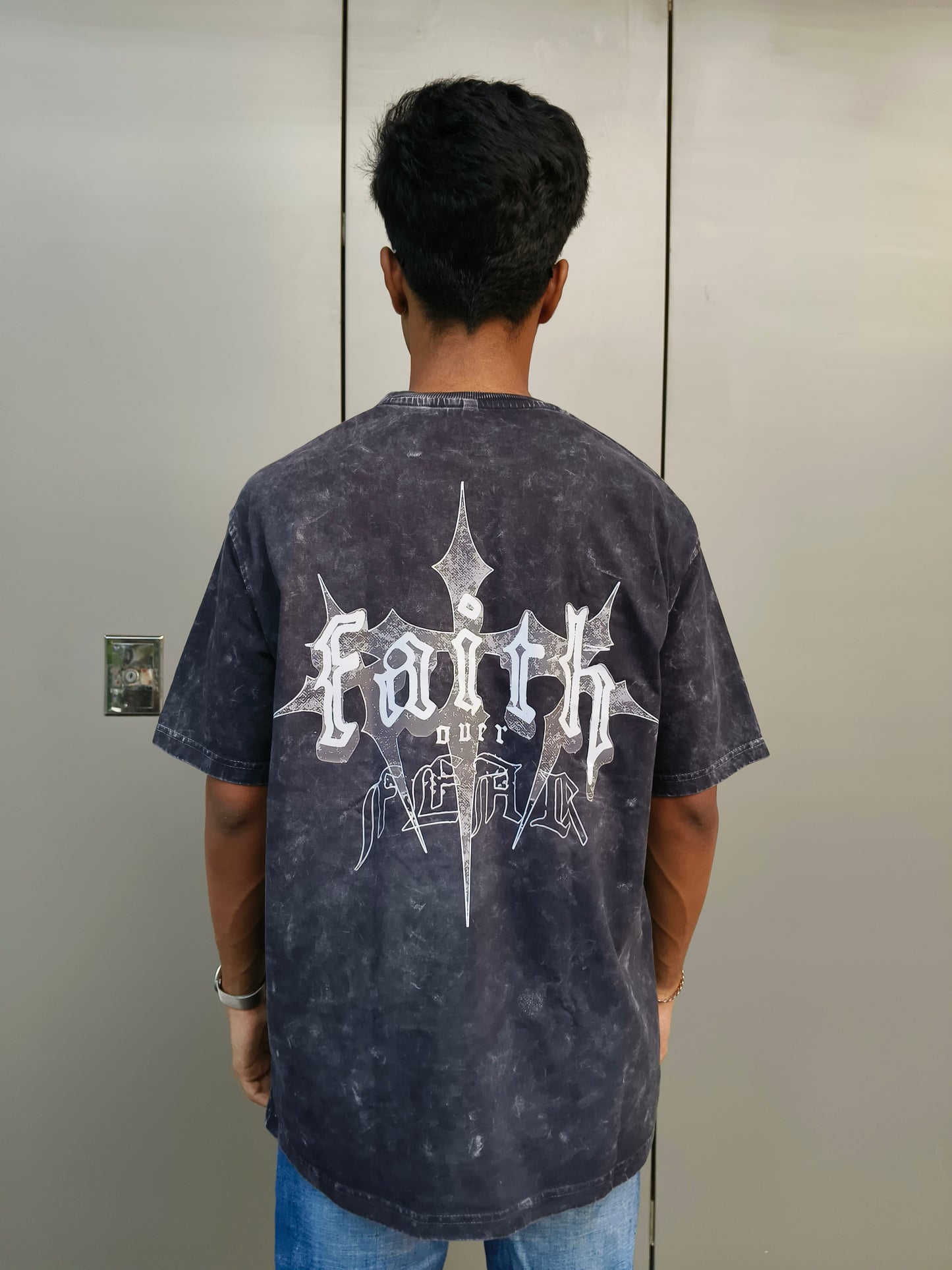 FAITH Oversized Acid wash